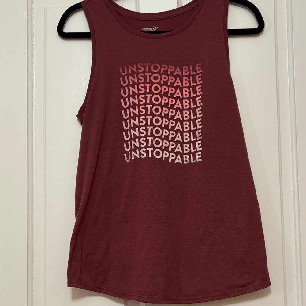 Old Navy Women's Maroon Graphic Muscle Tee